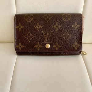 Auth Louis Vuitton Bifold Wallet Monogram